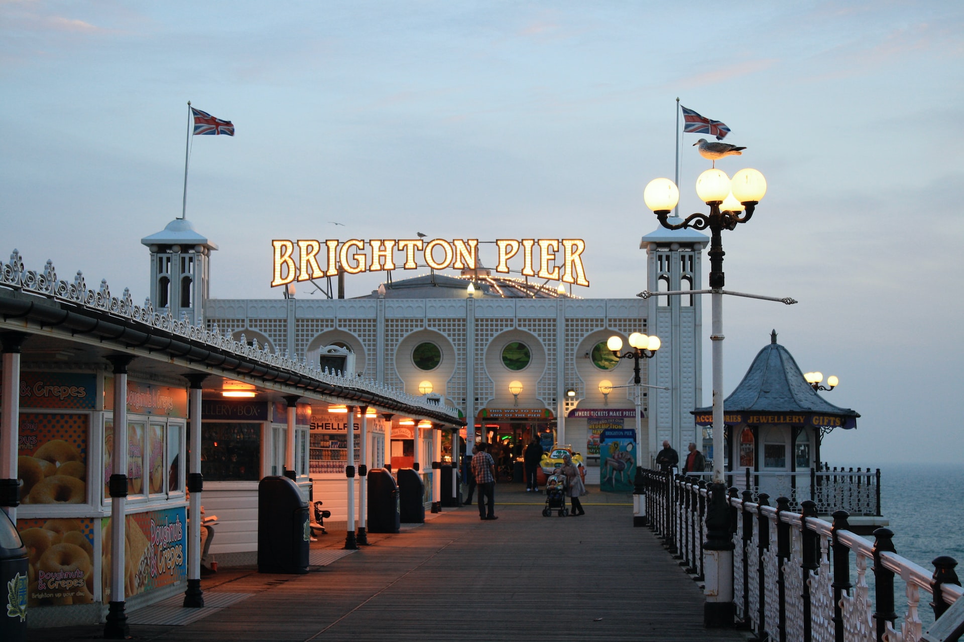 15 CITIES FOR THE BEST NIGHTLIFE IN THE UK