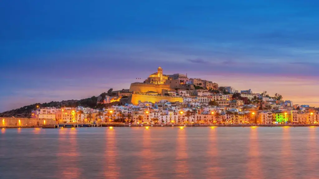 places to go in spain with good nightlife