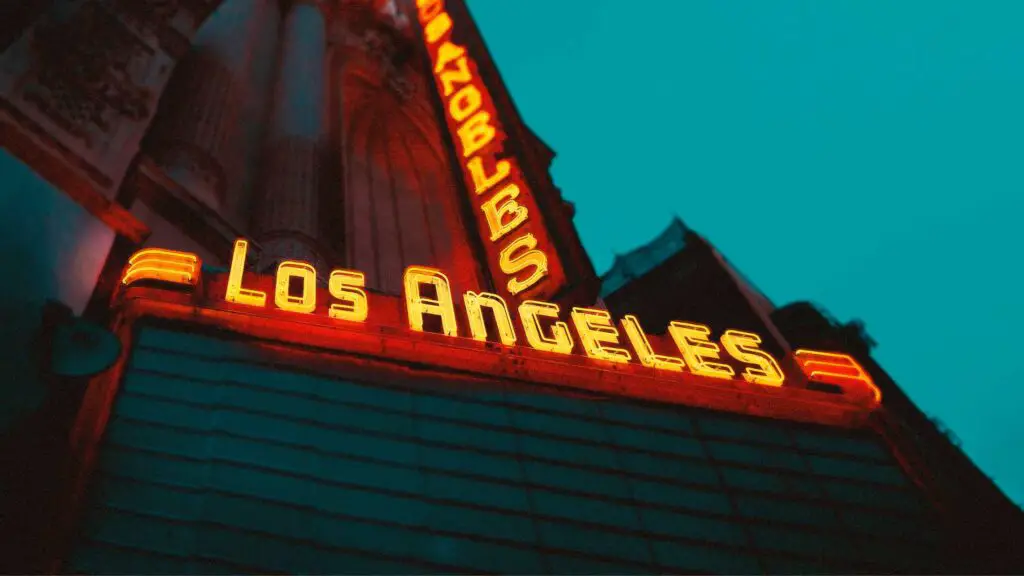 what to do in la at night
