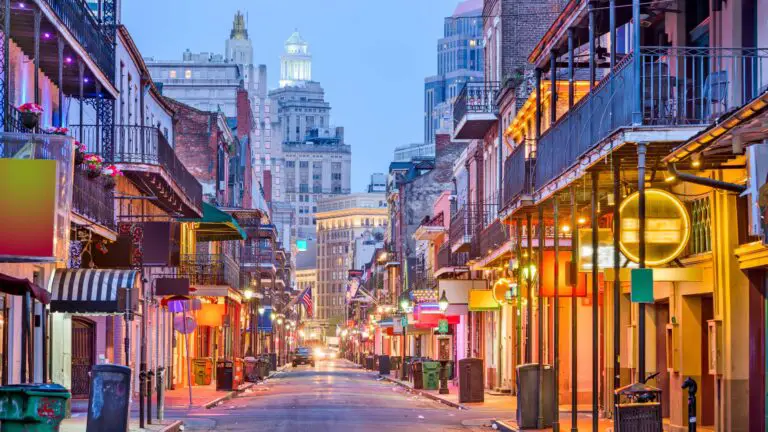 45 COOL THINGS TO DO IN NEW ORLEANS AT NIGHT