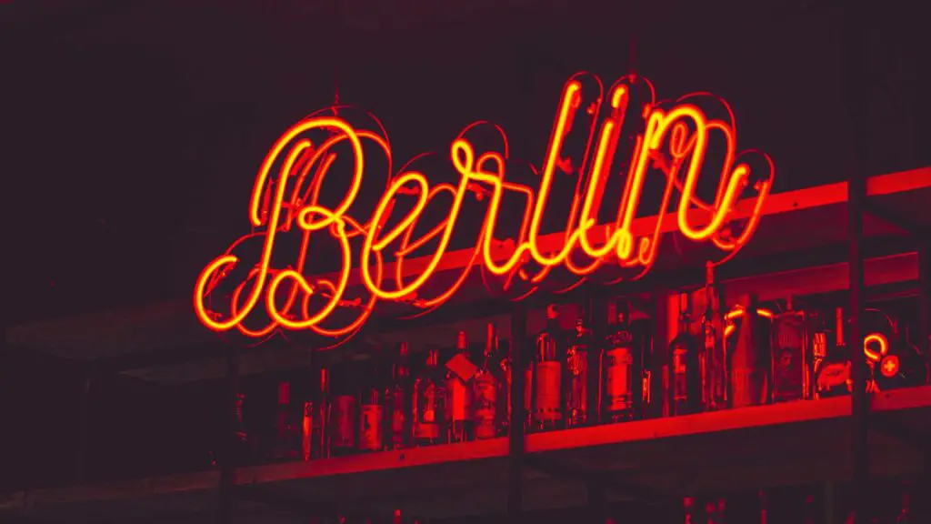 places to visit in Berlin at night