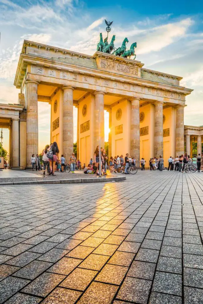 cool things to do in Berlin at night