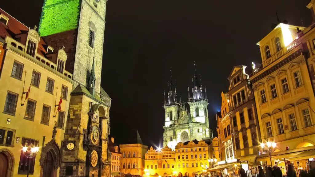 what to do in prague at night reddit